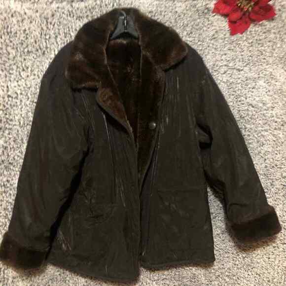 VTG Women’s Gallery Brown Faux Fur Reversible Faux Suede Coat Size M - Picture 5 of 10